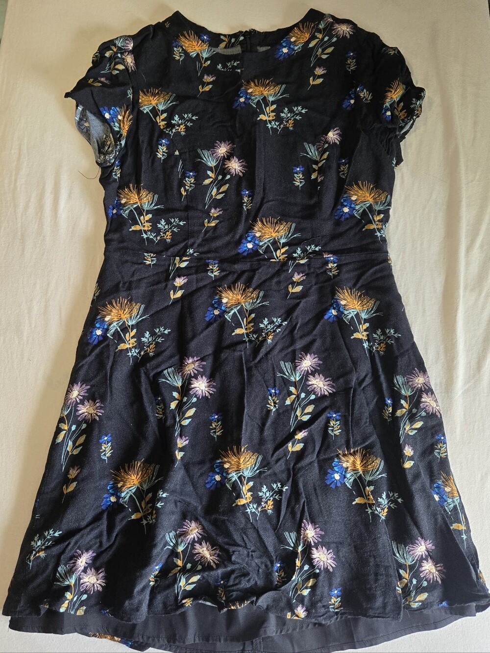 Forever 21 Black Floral Short Sleeve A-Line Dress